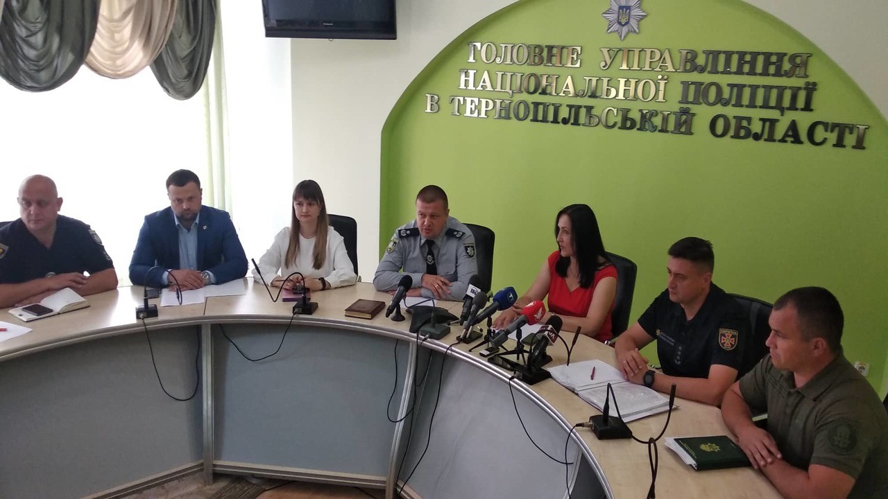 У Тернополі відбувається прес-конференція про координацію роботи на виборах