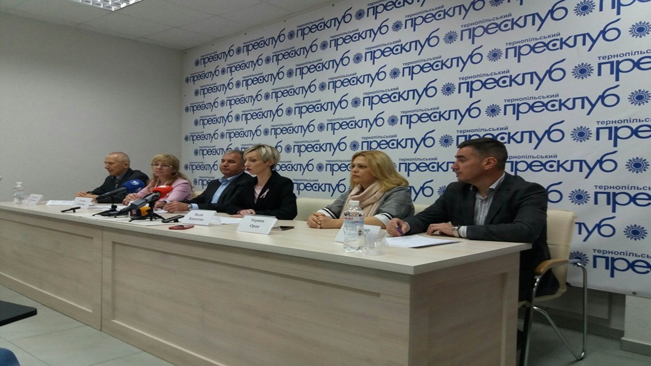 У прес-клубі в Тернополі обговорюють Всеукраїнський медійний онкологічний проєкт